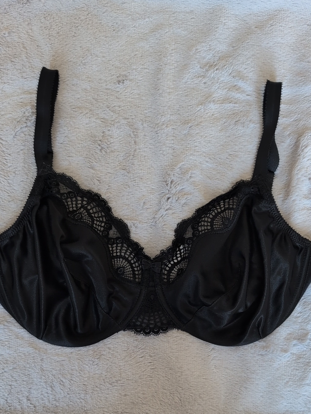 Chantelle Black Lace & Satin Full Coverage Underwire Bra